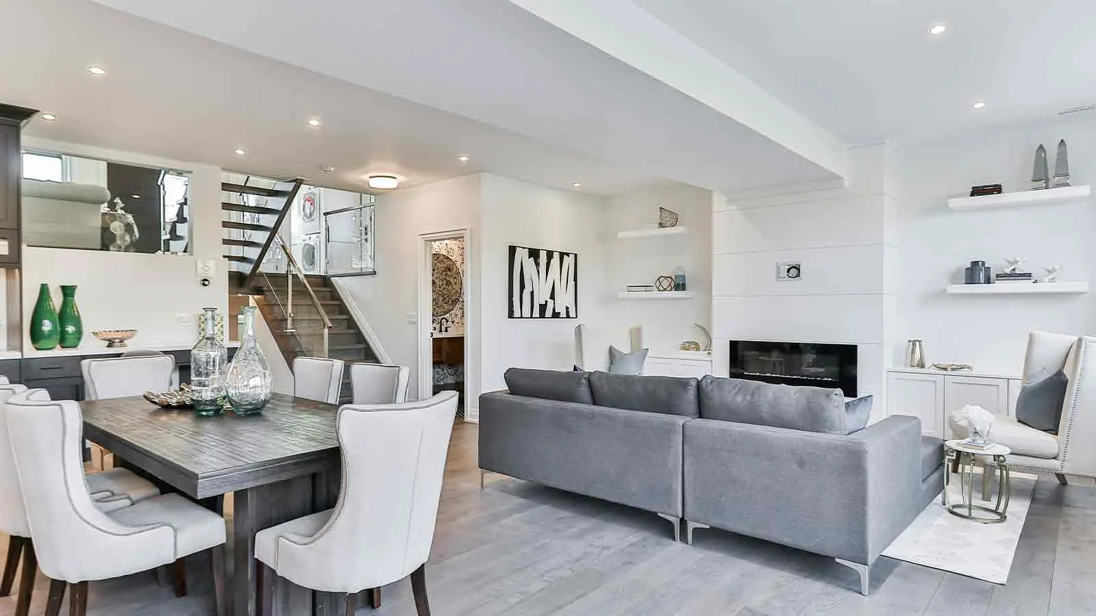 Living area of a home whose ownership was confirmed through property deed retrieval